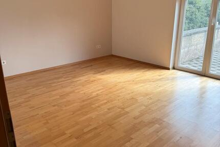 Wohnung Überherrn - 3 Zimmer, 95 m&sup2;, 790&euro; | Angebot:25476131