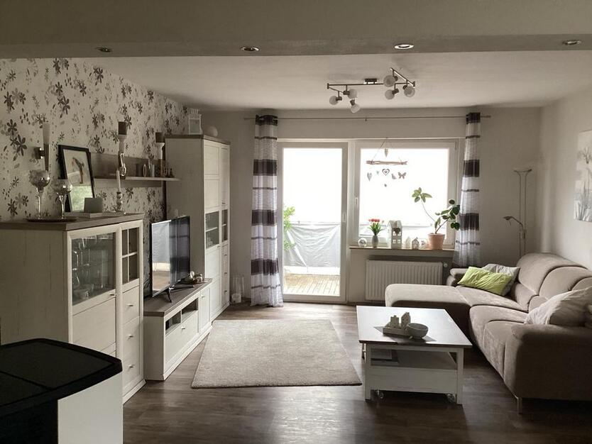 Schöne Wohnung in Lantershofen mit gr Terrasse und Einbauküche zimmer