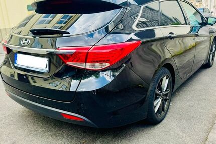Hyundai i40 239.000 km 4.600 &euro; Wuppertal 42389