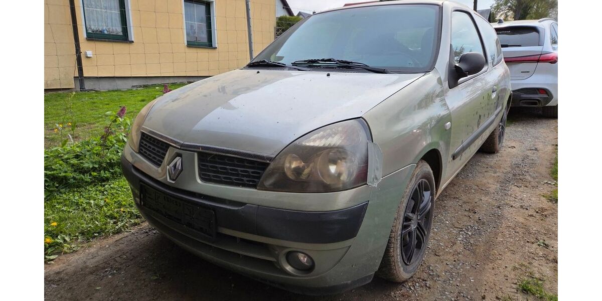 Renault Clio 116.915 km 600 &euro; Oelsnitz 08606