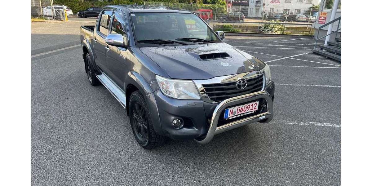 Toyota Hilux 216.000 km 14.999 &euro; Nürnberg 90431