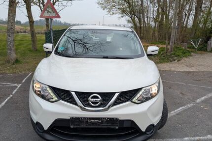 Nissan Qashqai 175.261 km 7.777 &euro; Hinte 26759