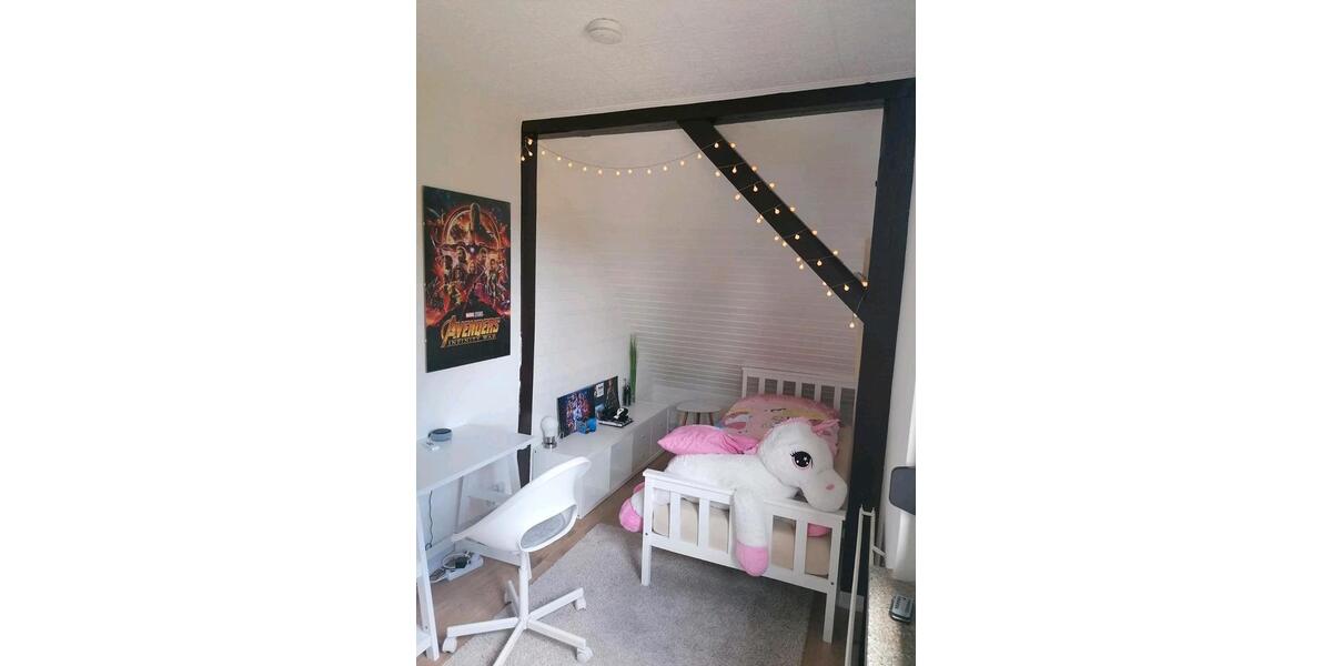 Dachgeschoßwohnung Löwenberger Land - 3 Zimmer, 75 m&sup2;, 980&euro; | Angebot:24848420