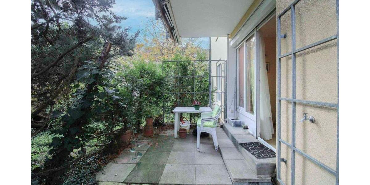 Gepflegte 2-Zimmer-Wohnung mit Terrasse, Gartenanteil und TG-Stellplatz in Kornwestheim 2 zimmer