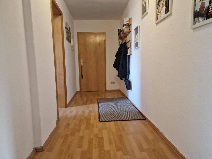 großzügige 2-Zimmerwohnung in zentraler lage von Döbeln, EBK gegen Zuzahlung möglich.