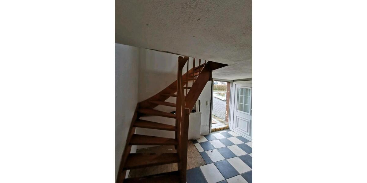 Etagenwohnung Rennerod - 5 Zimmer, 160 m&sup2;, 130.000&euro; | Angebot:26751747