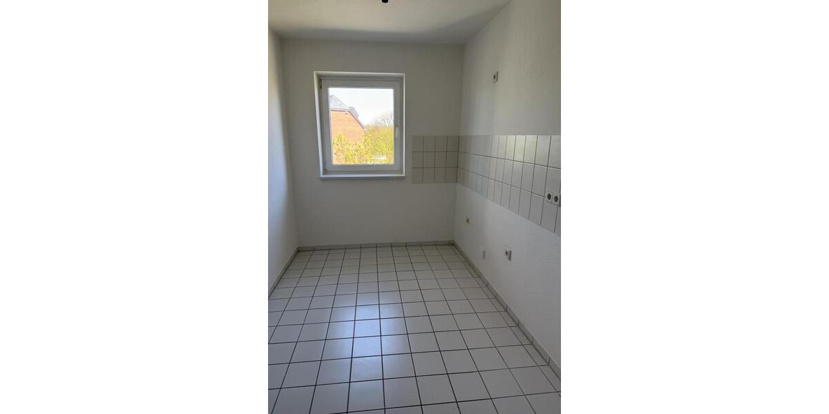 Etagenwohnung Kyritz - 3 Zimmer, 75 m&sup2;, 585&euro; | Angebot:26587668