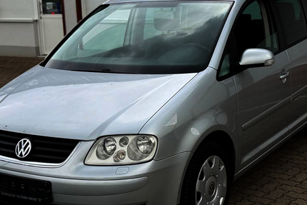VW Touran 257.500 km 4.900 &euro; Salzgitter 38229