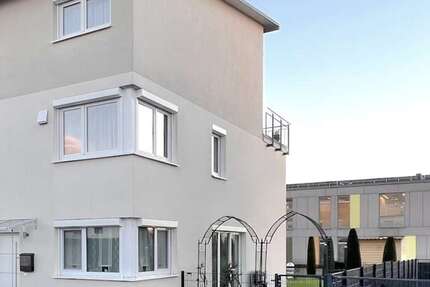 Haus Gersthofen - 6 Zimmer, 158 m&sup2;, 900.000&euro; | Angebot:24440160