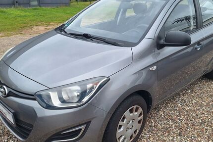 Hyundai i20 84.000 km 4.990 &euro; Rostock 18146