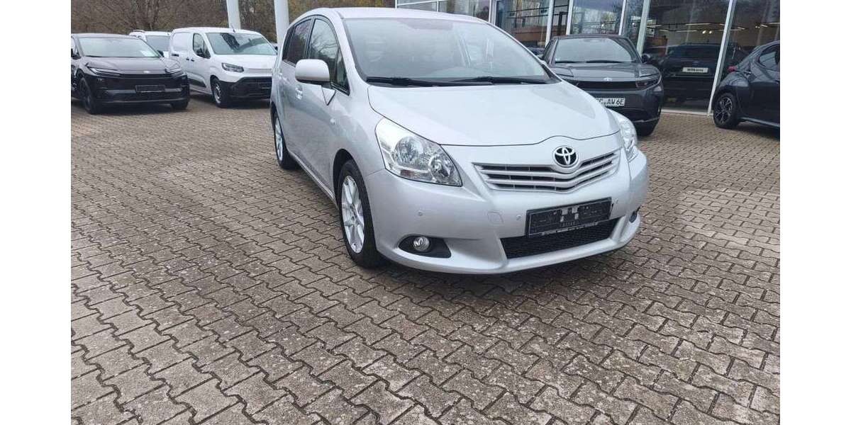 Toyota Verso 76.000 km 12.800 &euro; Lohne i. Oldb. 49393