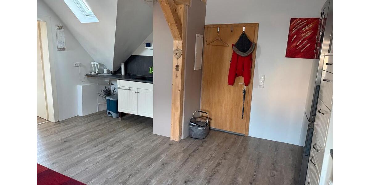 Dachgeschoßwohnung Lahntal - 1 Zimmer, 75 m&sup2;, 750&euro; | Angebot:26254523