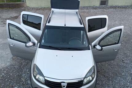 Dacia Sandero 135.691 km 3.990 &euro; Böblingen 71032
