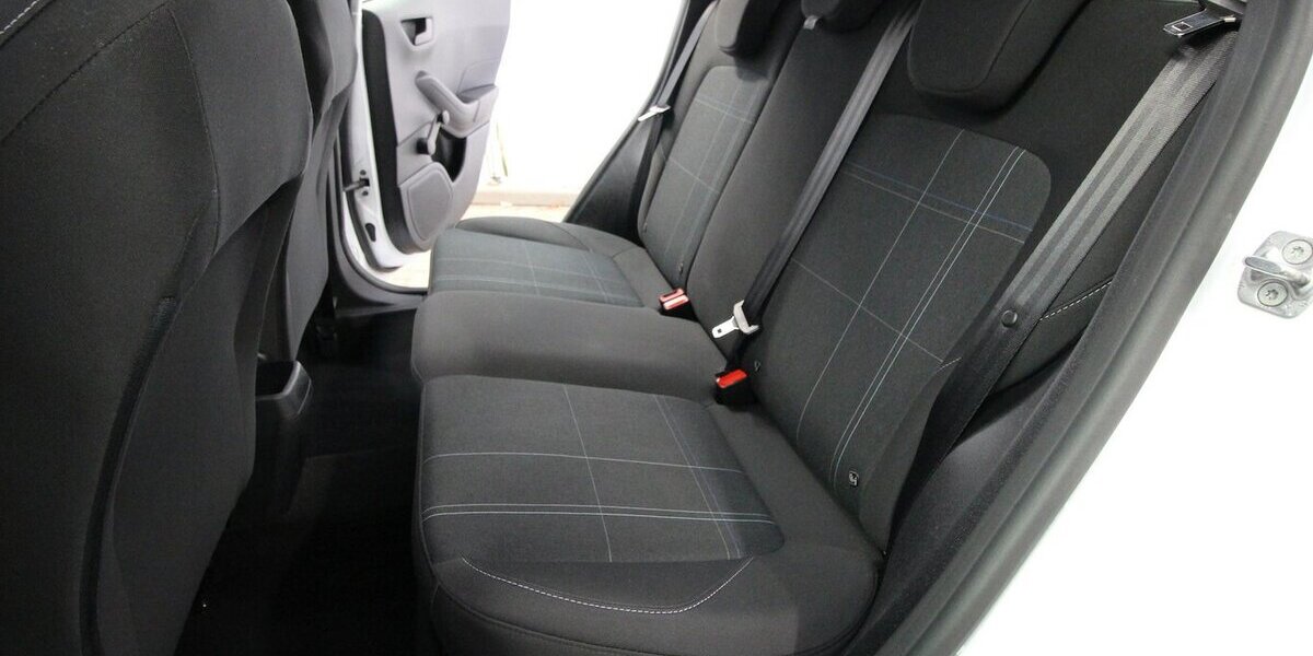 Ford Fiesta Cool & Connect LED+WINTER-PAKET+TEMPOMAT 68.388 km 11.990 &euro; Hagenow 19230