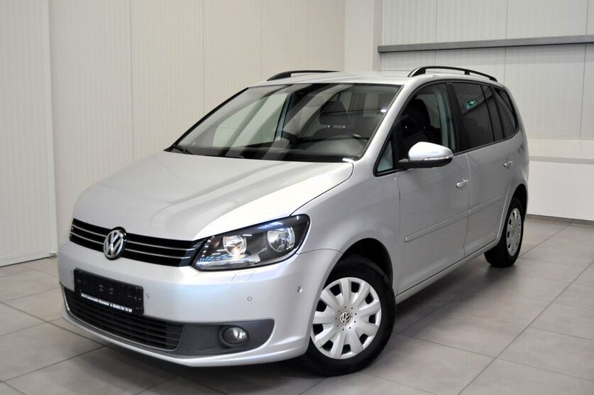 VW Touran 299.807 km 4.990 € Steinfeld 49439
