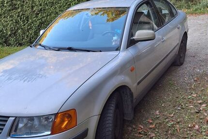 VW Passat 216.000 km 1.600 € Passau 94036