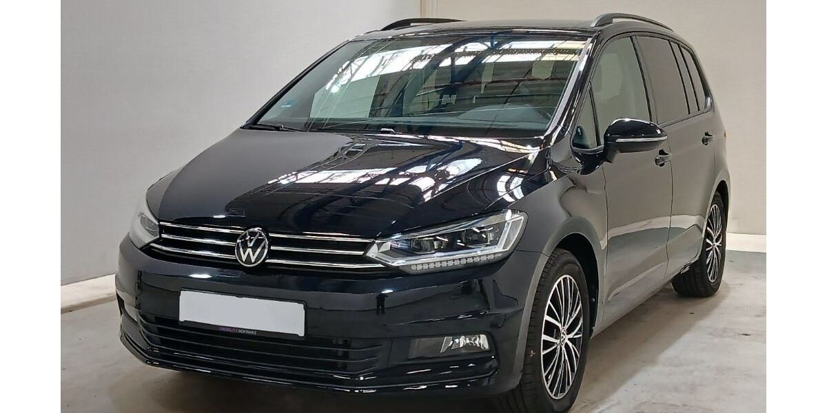 VW Touran 45.000 km 31.890 &euro; Friedrichshafen 88045