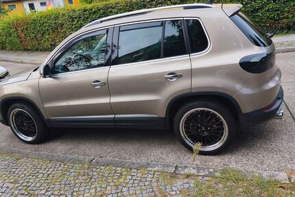 VW Tiguan 94.280 km 10.950 &euro; Berlin 13409