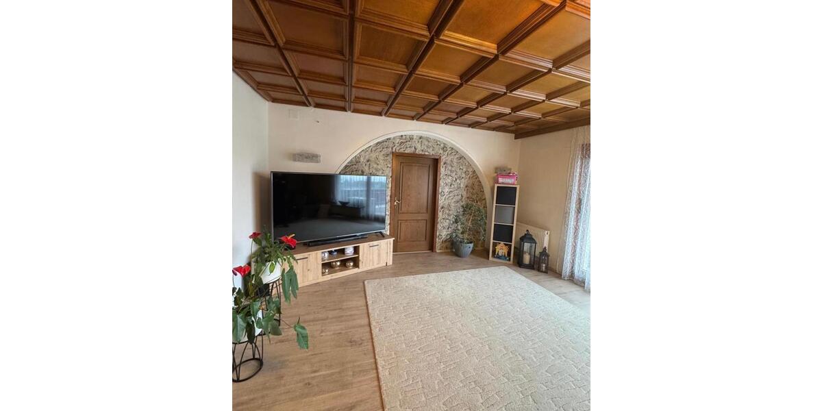 Einfamilienhaus Lebach - 9 Zimmer, 335 m&sup2;, 374.900&euro; | Angebot:26884831
