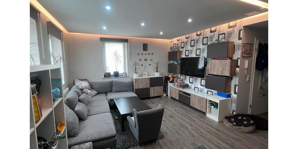 Doppelhaushälfte Rödental - 6 Zimmer, 102 m&sup2;, 180.000&euro; | Angebot:24706843