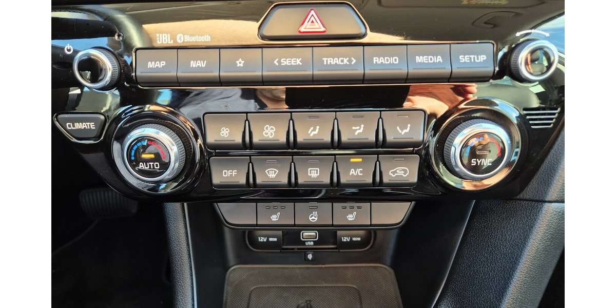 Kia Sportage Black Edition 4WD Automatik, Leder, Apple 28.421 km 24.890 &euro; Rodgau 63110