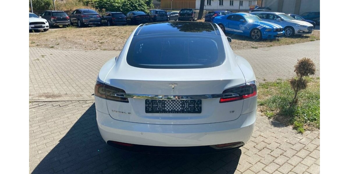 Tesla Model S 75 FreeSupercharger*CCS Adapter*Sitzh.*Aut 99.890 km 39.990 &euro; Rudolstadt 07407