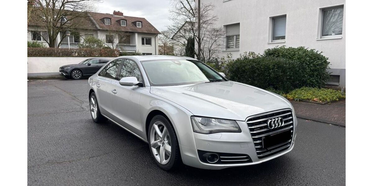 Audi A8 190.000 km 9.900 &euro; Klein Winterheim 55270