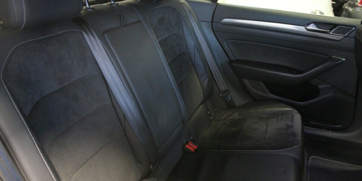 VW Arteon 2.0 TSI 4-Motion DSG R-Line 105.307 km 25.980 &euro; Euskirchen 53881