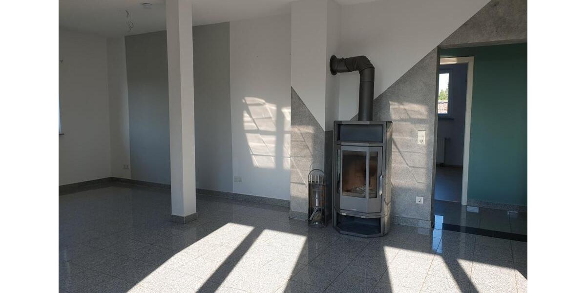 Dachgeschoßwohnung Langenfeld (Rheinland) - 3 Zimmer, 85 m&sup2;, 289.000&euro; | Angebot:26095167