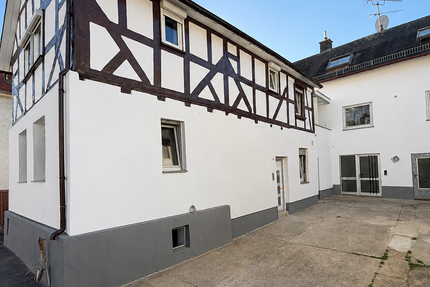 Haus Biebertal - 4 Zimmer, 130 m&sup2;, 1.250&euro; | Angebot:27399043