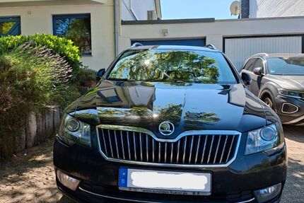 Skoda Superb 204.400 km 9.500 &euro; Haan 42781