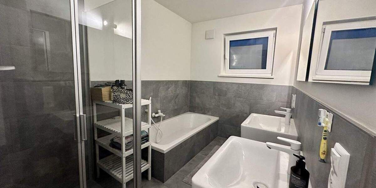 NEU im Angebot: Hochwertige 3-ZW in Oberdürrbach mit exklusiver EBK, Balkon, Terrasse und Garten! 3 zimmer