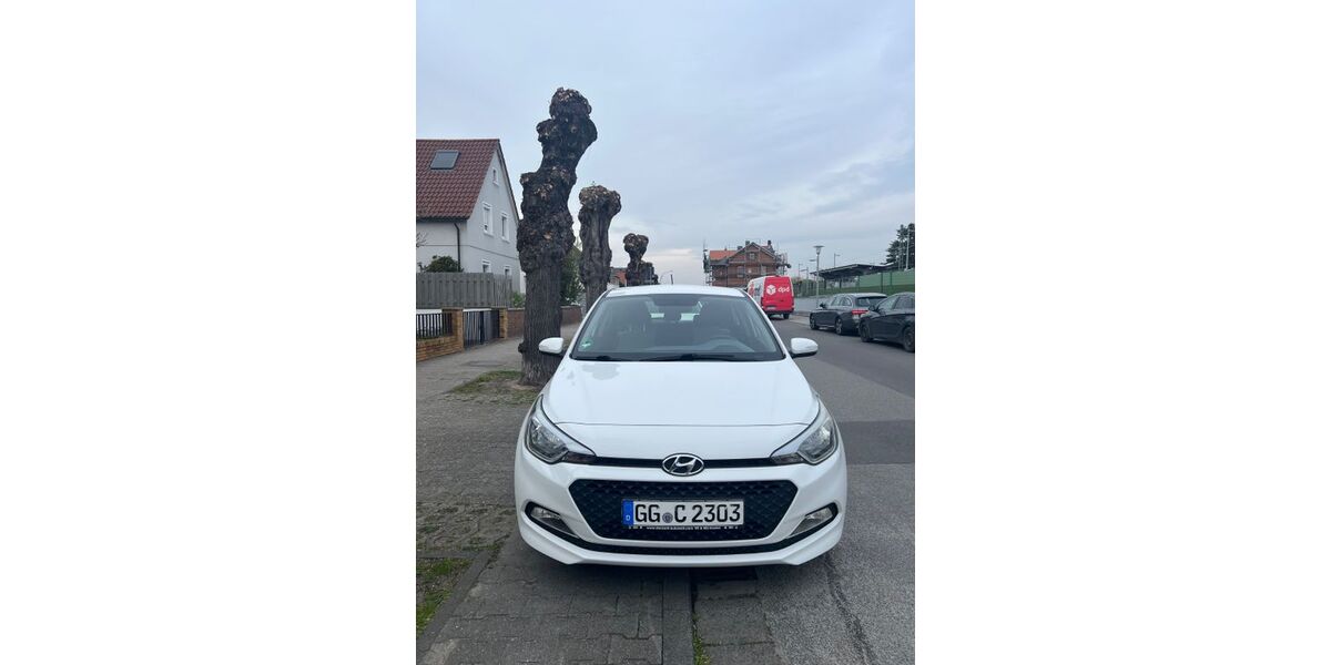 Hyundai i20 149.000 km 5.690 &euro; Stockstadt am Rhein 64589