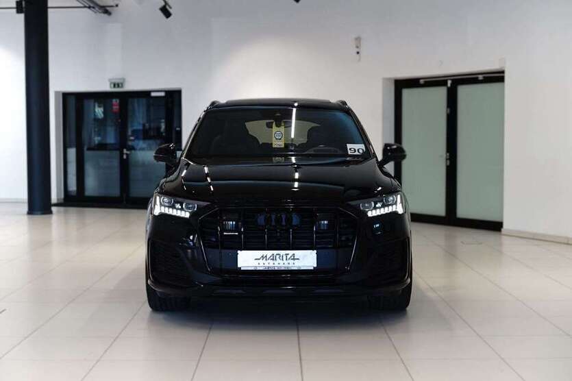 Q7
