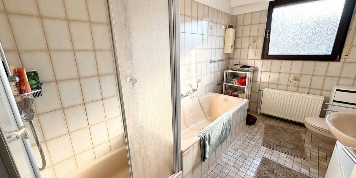 Mehrfamilienhaus, Wohnhaus Neuenhaus - 6 Zimmer, 197 m&sup2;, 280.000&euro; | Angebot:26188267