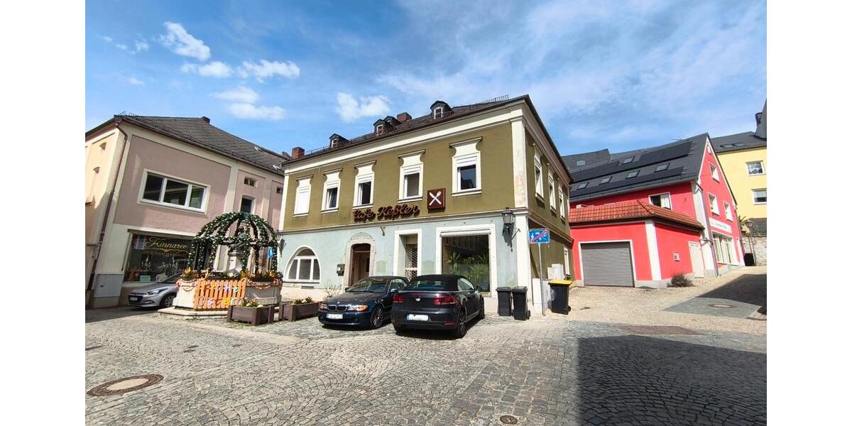 Mehrfamilienhaus, Wohnhaus Arzberg - 15 Zimmer, 407 m&sup2;, 319.000&euro; | Angebot:26516237