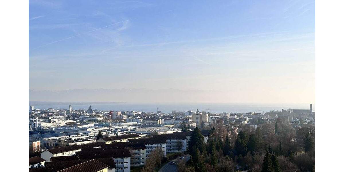 4,5- Zimmer-Panoramawohnung im 12. OG- komplett renoviert, Rundumsicht auf den Bodensee- & Alpenpanorama in Friedrichshafen 4 zimmer