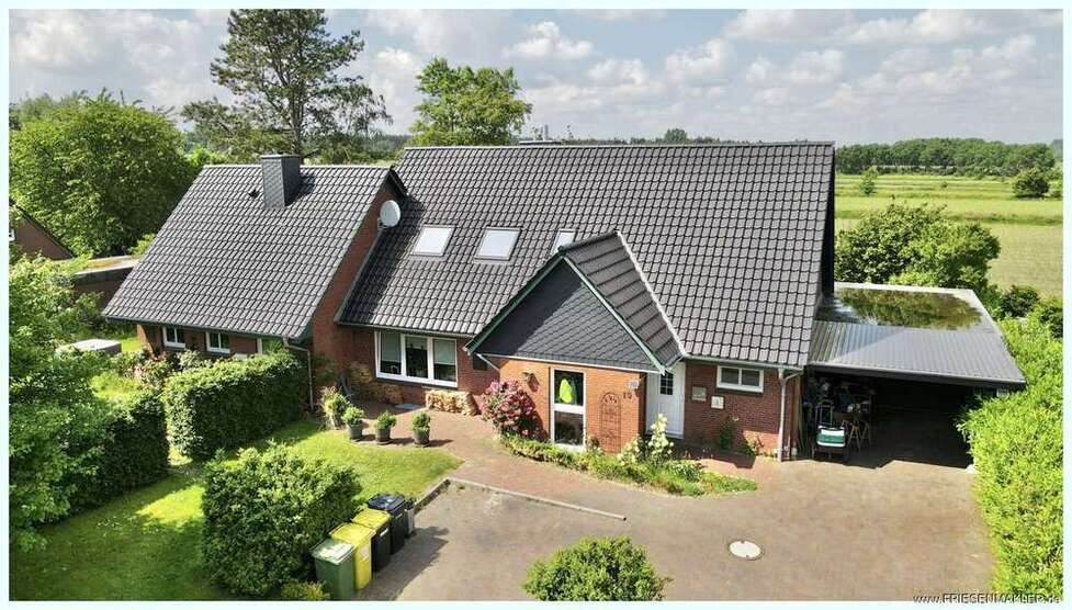 Haus zum Kaufen in Husum 425.000 € 235 m²