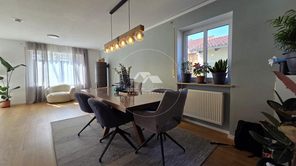 Doppelhaushälfte Parsberg - 6 Zimmer, 140 m&sup2;, 1.800&euro; | Angebot:26141182
