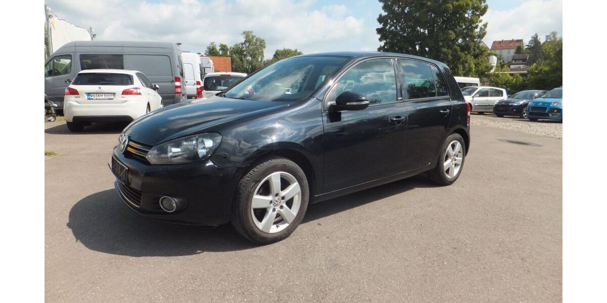 VW Golf 175.000 km 4.350 &euro; Würzburg 97076