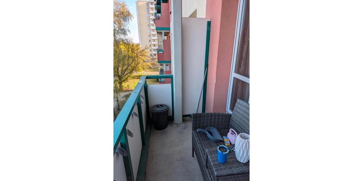 Etagenwohnung Eisenhüttenstadt - 4 Zimmer, 70 m&sup2;, 661&euro; | Angebot:26208801