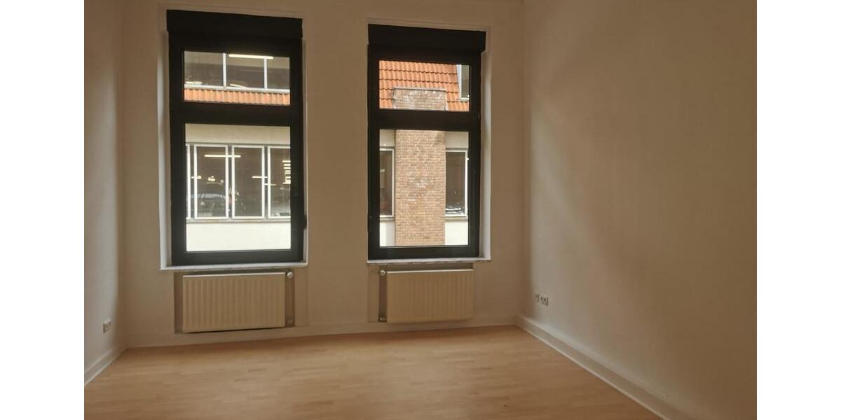 Etagenwohnung Iserlohn - 5 Zimmer, 160 m&sup2;, 990&euro; | Angebot:25852011