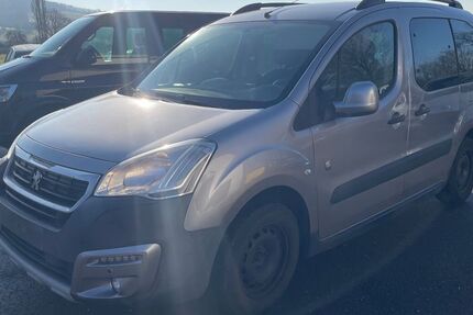 Peugeot Partner Tepee 227.300 km 4.950 &euro; Theley 66636