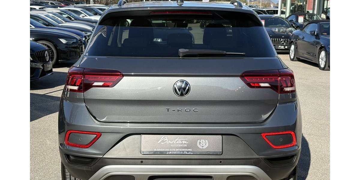 VW T-Roc 1.5 TSI Life CARPLAY/NAVI/SPURHALT/SHZ/DAB 52.096 km 19.800 &euro; Villingen-Schwenningen 78054