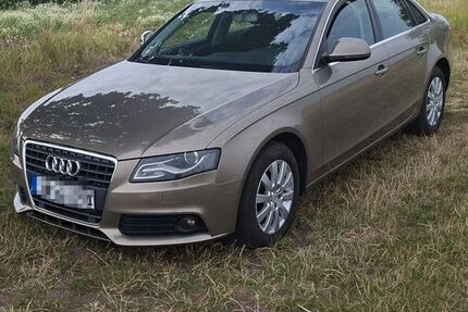 Audi A4 180.000 km 7.990 &euro; Hassleben 99189