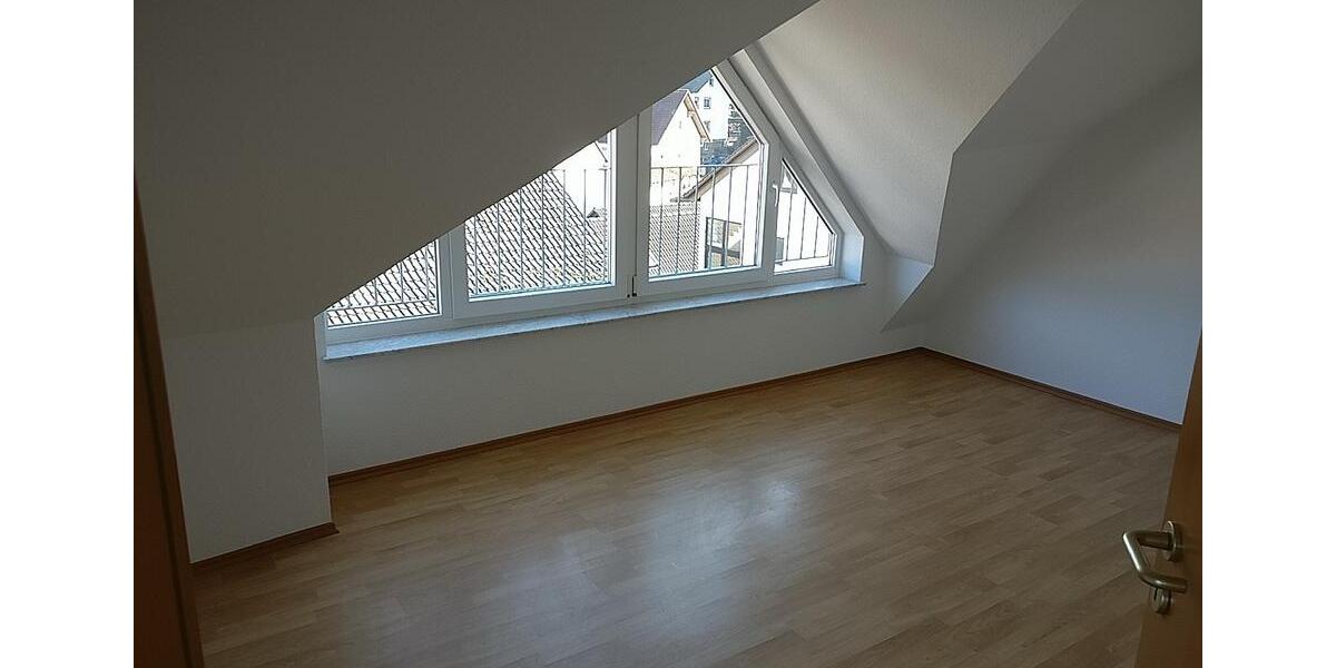 Dachgeschoßwohnung Mömbris - 2 Zimmer, 48 m&sup2;, 630&euro; | Angebot:24852135