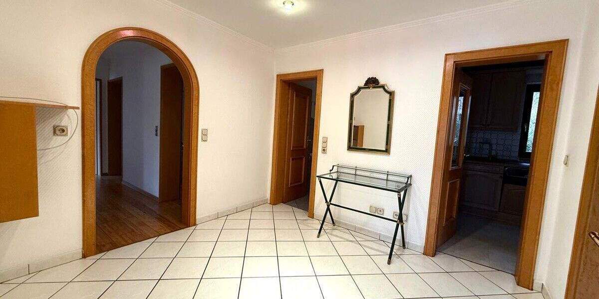 Einfamilienhaus Teublitz - 7 Zimmer, 163 m&sup2;, 1.250&euro; | Angebot:25051698