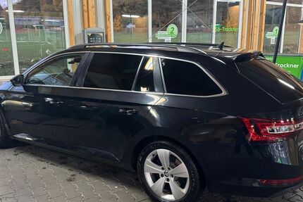 Skoda Superb 149.455 km 20.490 € Burglengenfeld 93133