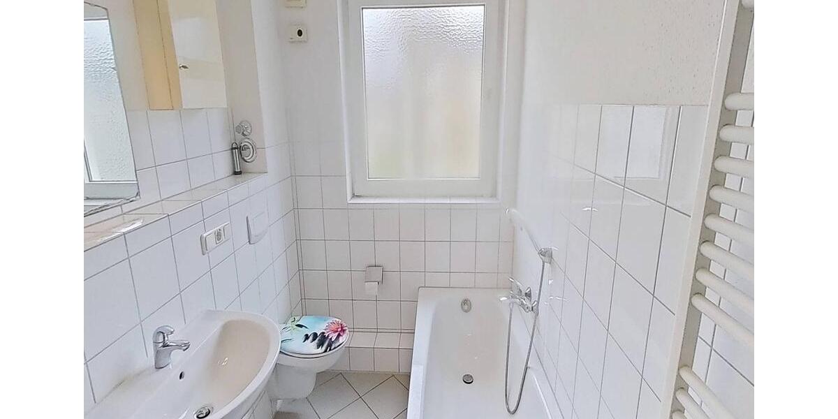 Etagenwohnung Paderborn - 3 Zimmer, 70 m&sup2;, 593&euro; | Angebot:26060444