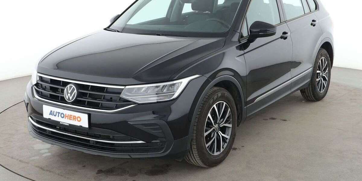 VW Tiguan 23.629 km 25.860 &euro; Stuttgart 70195